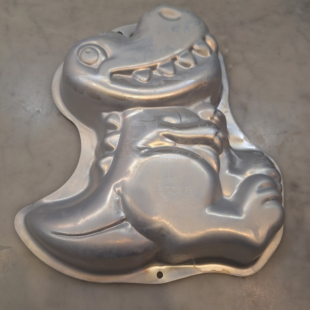 Vtg Wilton Cake Pan Kids OS Silver Dinosaur T-Rex Aluminum 2105-1022 Baking Mold
